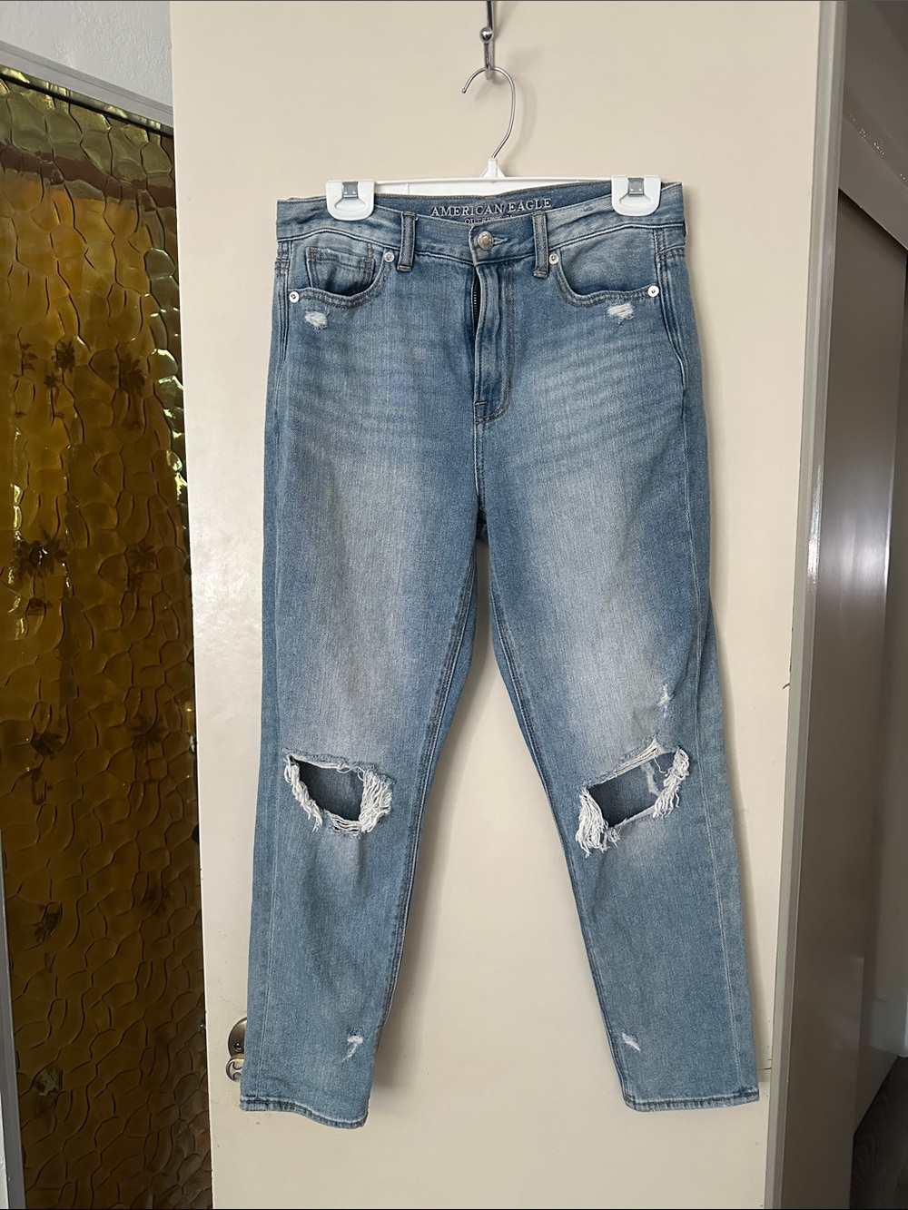 American Eagle Outfitters Light Blue Distressed Boyfriend Jeans